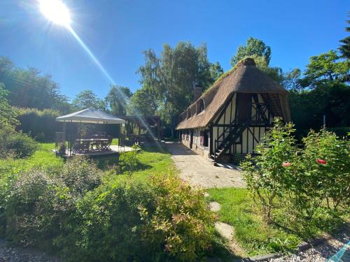 Saint-Georges-du-Vievre Casa | 2 chaumieres pour vos Week-end et vacances en Normandie