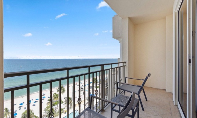 Central Beach Hotel | 2 Comfortable Units with Balcony! Oceanfront, Kitchenette! Outdoor Pool, Pet-friendly!