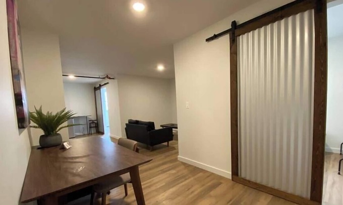 Clairmont Apartamento | 2 Double Private Trendy Executive Urban Loft Suites