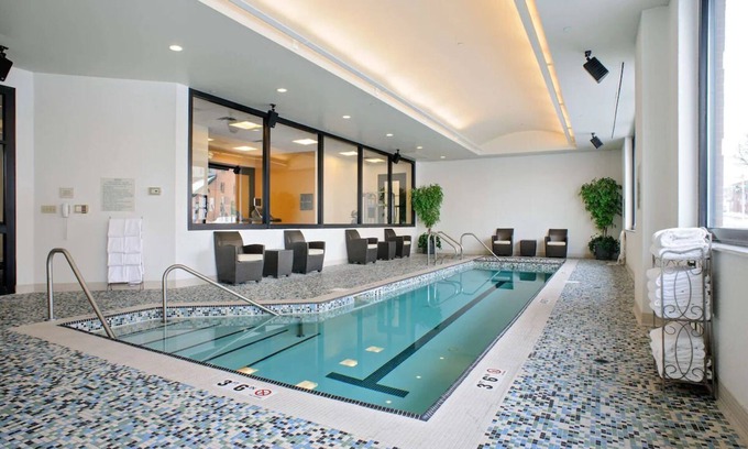 Old Port Casa | 2 Downtown Portland Hotel Units w/ Pool | Breakfast | 24h Gym & Pet-Friendly