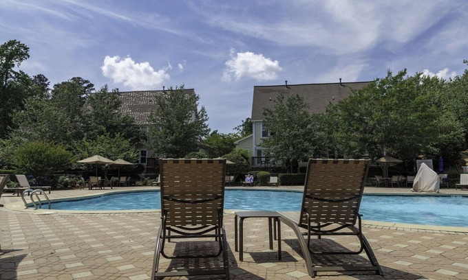 Lackey Complejo | 2 Elegant 1BR Gated Villas Close to Jamestowne & Historic Area Trails