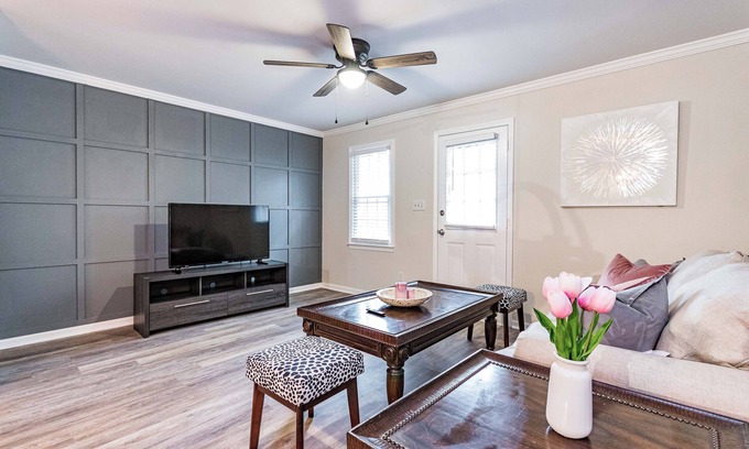 Southeast Raleigh Casa | 2 ensuite townhome in Raleigh -starts at 2.8k/month