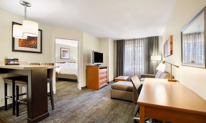 Carmel Mountain Ranch Hotel | 2 Family-Friendly Units w/ Full Kitchen & Outdoor Pool, Minutes to San Diego Zoo