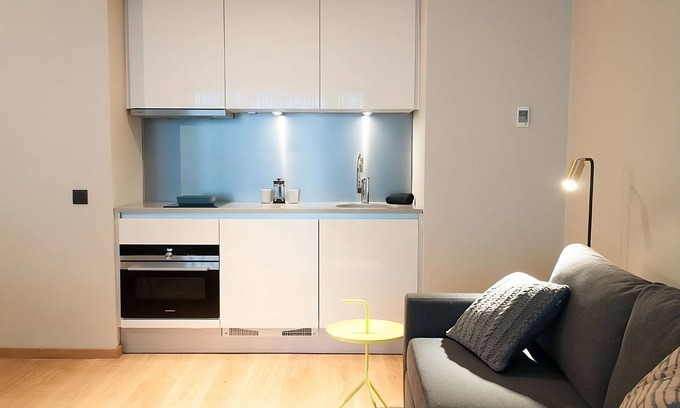 Jewish Quarter Casa | 2 Family Studios Close to the Museum Aan de Stroom! Covered Parking & Gym!