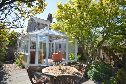 Ventnor Casa | 2 Farm Cottages