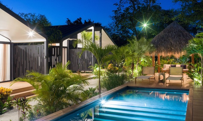 Playa Langosta Casa | 2 Favela Chic Tamarindo Bungalow Adults Only