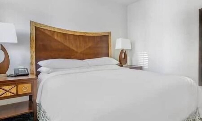 Waikiki Complejo | 2 Hilton Grand Vacation Club Resort Lagoon Tower