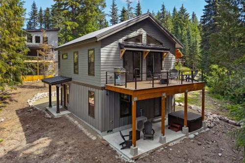 Government Camp Casa | 2 Homes Sleeps 22 Sauna Hot Tub Fire Pit