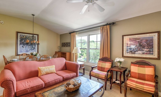 St. Augustine Condominio | 2 King beds-2 private balconies-sleeper sofa-W/D-community pool & hot tub!