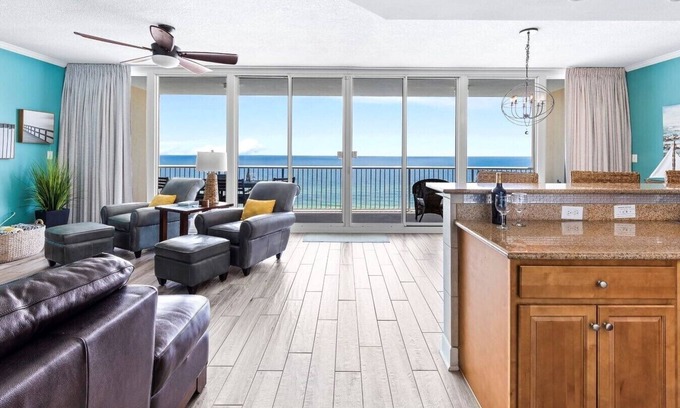 Gulf Shores Condominio | RECIENTEMENTE RENOVADO, SANIBEL 1703 - 2 KING SUITES CON INCREÍBLES VISTAS AL PISO 17 !!