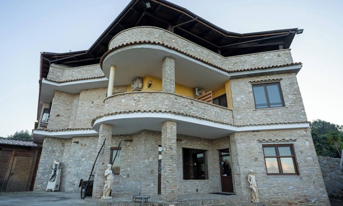 Vasto Cama Y Desayuno | 2 km from the sea among the green hills of Vastesi