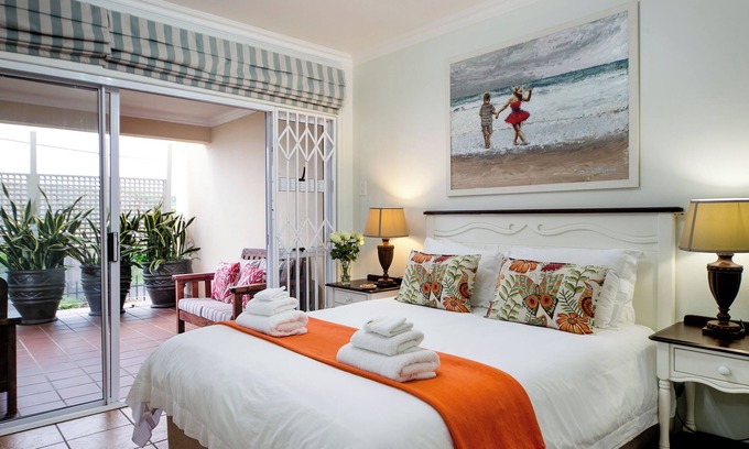 Illovo Beach Apartamento | 2 La Mer - Side-sea & garden view