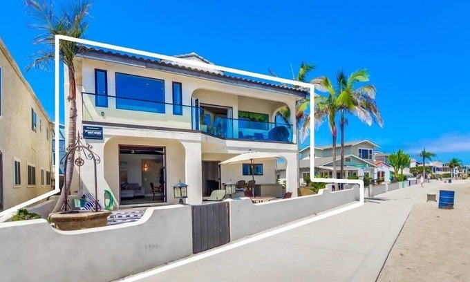 Central Mission Beach Villa | 2 niveles de WaterFront ☆ Patio exclusivo a nivel del suelo de 1,000sf ☆ AC