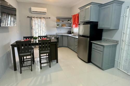 Silver Sands Apartamento | 2 Love Birds Abode 3 Minutes to Beach