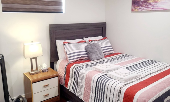 Fort Gary Apartamento | 2 LUXURY BEDROOM IN BASEMENT FOR 4 PEOPLE !!!
