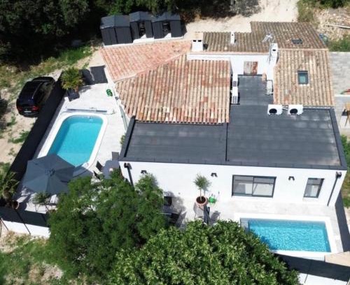 Saint-Maximin Casa | 2 maisons 2 piscines idéal groupes & familles