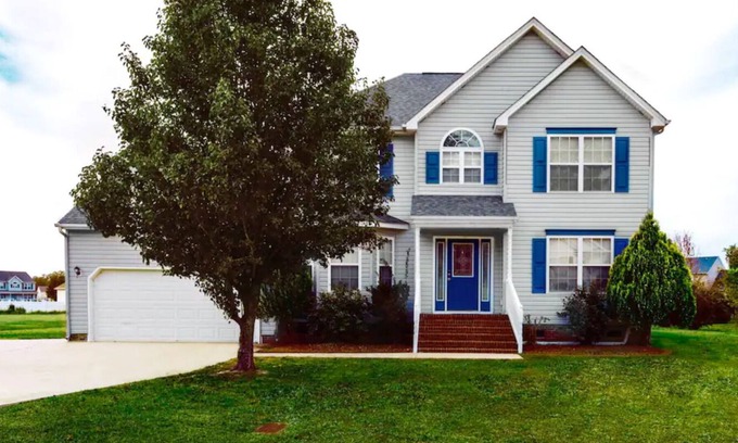 Elizabeth City Casa | 2 Master Bedrooms Home Away From Home