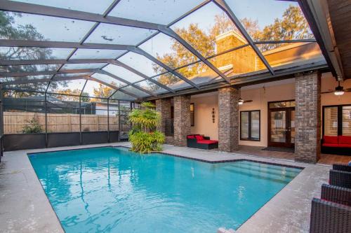 Temple Crest Casa | 2 Mi to Busch Gardens Retreat in Scenic Community