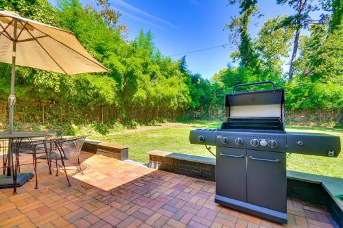 Greensboro Casa | 2 Mi to Dtwn Greensboro Centrally Located Home