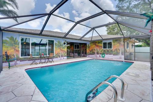 Fort Myers Casa | 2 Mi to Golfing Cape Coral Home with Pool and Lanai