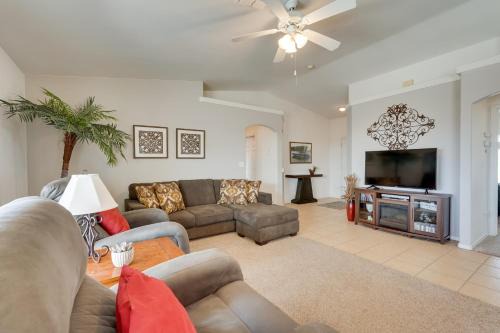 Lake Havasu City Casa | 2 Mi to Lake and Dtwn Lake Havasu City Home!