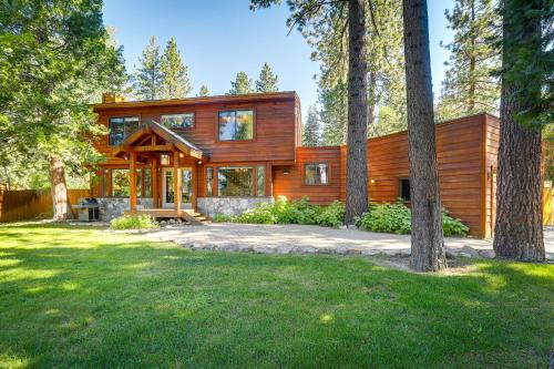 Dollar Point Casa | 2 Mi to Lake Tahoe Spacious and Serene Retreat!