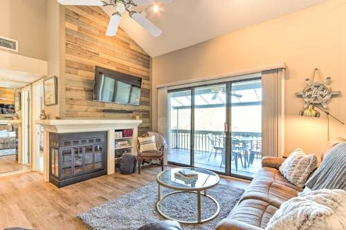 Osage Beach Apartamento | 2 Mi to Margaritaville Resort Lake-View Retreat!
