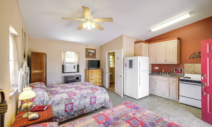 Lake Whitney Apartamento | 2 Mi to Marina: Lake Whitney Studio Retreat!