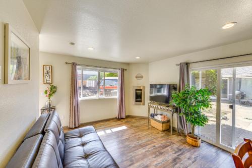 Eureka Casa | 2 Mi to Old Town House with Grill in Eureka!