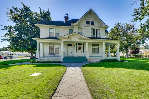 West Clarkston-Highland Casa | 2 Mi to River Historic Clarkston Home with Views!