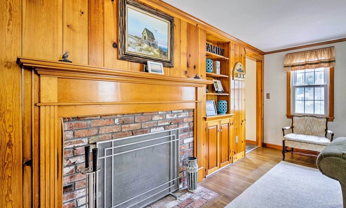 Mashpee Cabaña | 2 Mi to Shore: Home w/ BBQ & Beach Gear in Mashpee