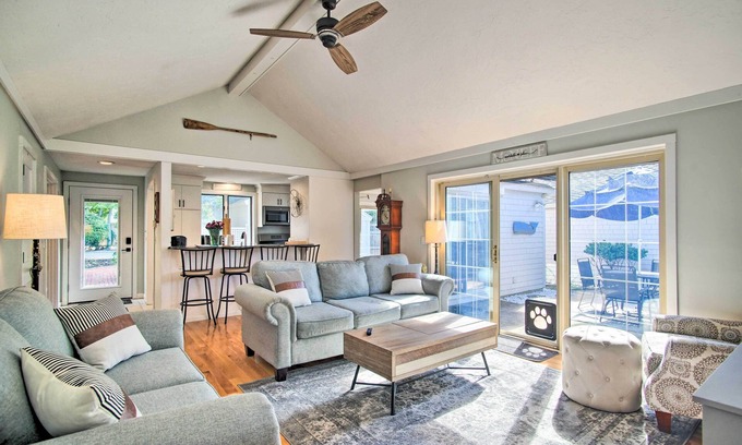 Mews Village Casa | 2 Mi to South Cape Beach State Park: Home w/ Yard!