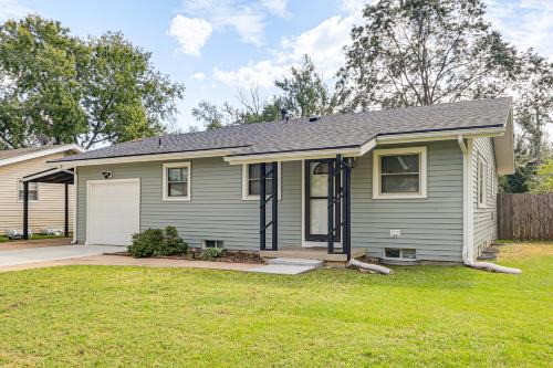 Wichita Casa | 2 Mi to Zoo, Fenced Yard Family Home in Wichita!