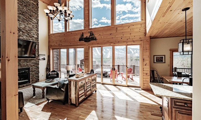 Sunday River Area Chalet De Esquí | 2 miles within Sunday river, mountain side house