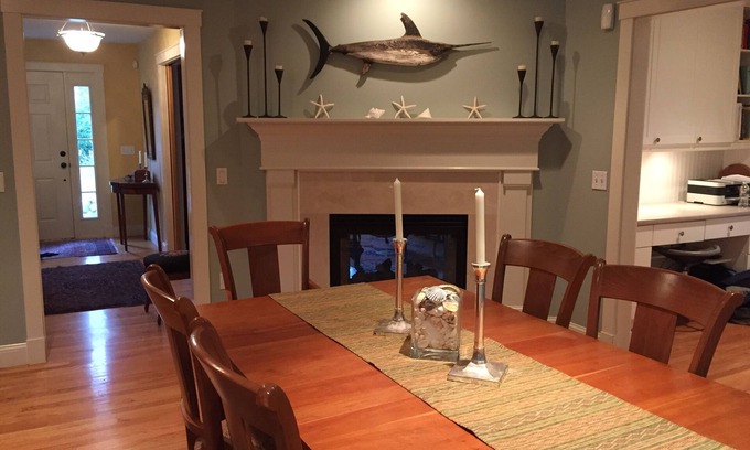 North Falmouth Casa | A 2 minutos de Megansett, Old Silver Beaches y Bike Path en Historic Village