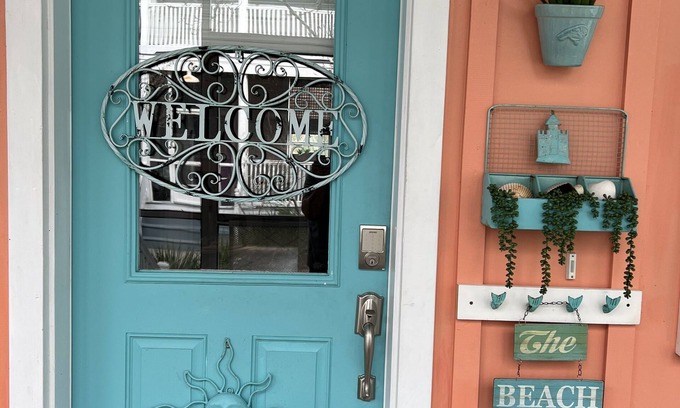 Port St. Joe Cabaña | 2-night min for scallop season! Steps to the pool and short drive to the beach!