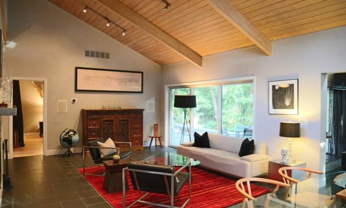 Wheeler Casa | (2 Nt Min!) Beautiful Home Close To Lake Beach and National Park!