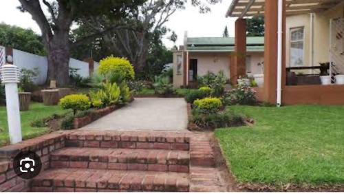 King William's Town Casa | 2 Oaks Guest House