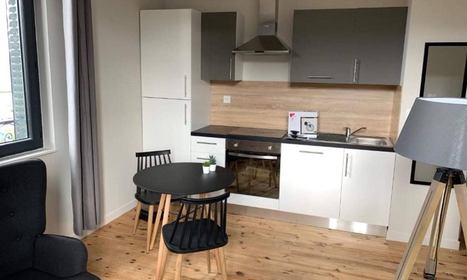 Chatel-Guyon Apartamento | 2-person air-conditioned 1-bedroom apartment near Aïga Resort Grand Suchet 201