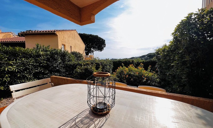 Plage de la Garonnette Apartamento | 2-person apartment, sea view with terrace La Nartelle Sainte Maxime