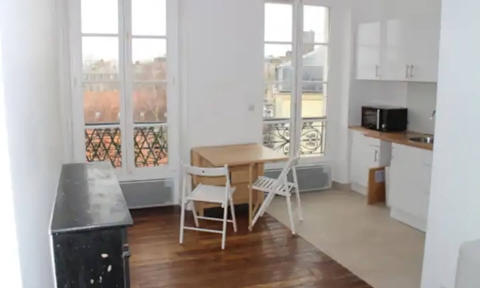 Saint-Louis Apartamento | 2 Pièces Paisible Avec vue Dégagée sur Versailles à 10 Minutes à Pied du Château