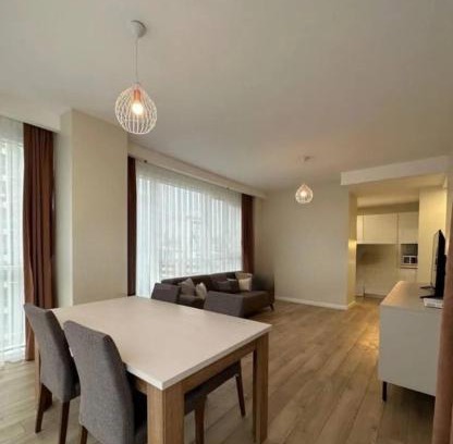 Bahcelievler Apartamento | 2-room apartment, 108 m², 7/14 floor.