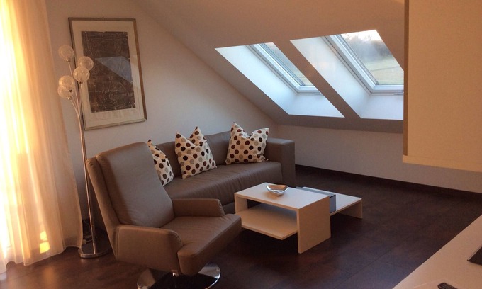 Hertingen Apartamento | Apartamento de 2 habitaciones en el hotel de golf (4 campos de golf de 18 hoyos) en Markgräflerland