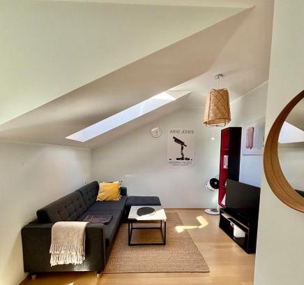 Pelgulinn Apartamento | 2-Room Apt by Telliskivi & Old Town, Free Private Parking
