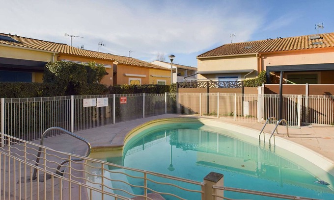 Marseillan Apartamento | Apartamento de 2 Habitaciones en Planta Baja con Terraza y Parking en Residencia Segura con Piscina