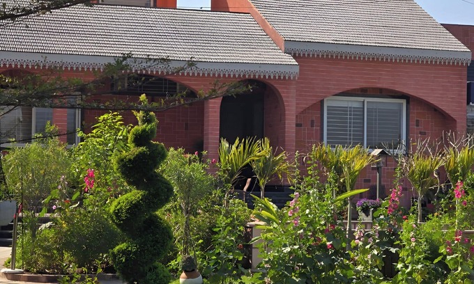 Jabalpur Otro | 2 room guesthouse in a charming 44000 sq ft farmhouse in wonderful Jabalpur