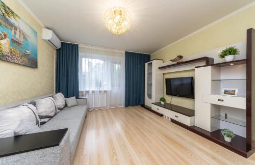 Holosiivskyj Apartamento | 2 rooms apartment near metro Teremky