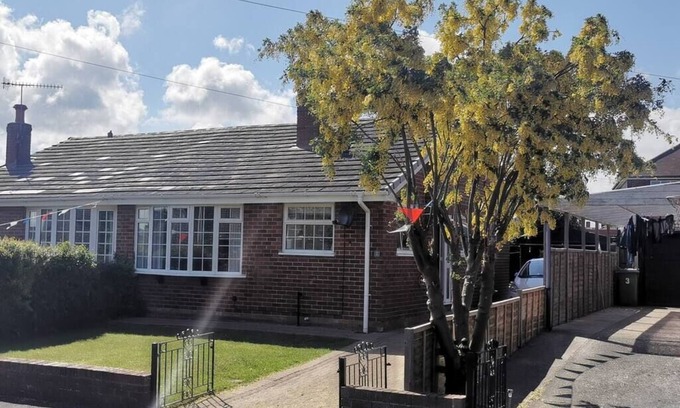 Scarborough Casa | 2 Spring Gardens - 2 bed holiday bungalow