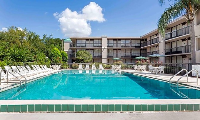 Altamonte Springs Hotel | Hotel de 3 estrellas ∙ Ramada by Wyndham Altamonte Springs Near I-4