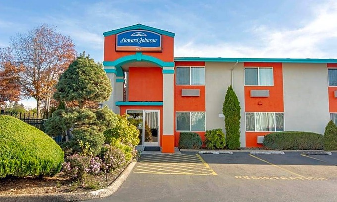 Southeast Salem Hotel | Hotel de 2 estrellas ∙ Howard Johnson by Wyndham Salem